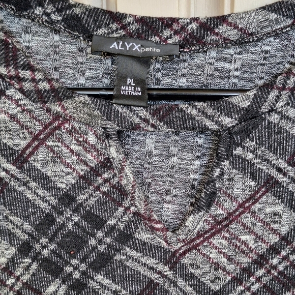 Alyx Petite Dress SzPl Gray/Maroon Plaid Bell Sleeve Fit/Flare Sweater Knit - Picture 6 of 7
